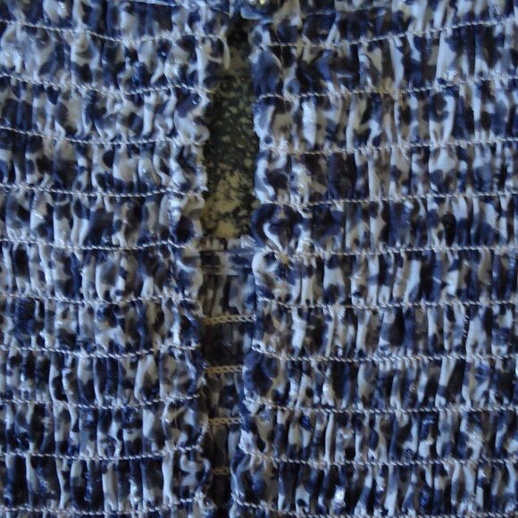 DR2 Top M Smocking Metallic - Picture 8 of 10